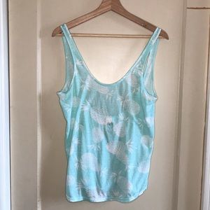 Victoria’s Secret Pink low back pineapple tank